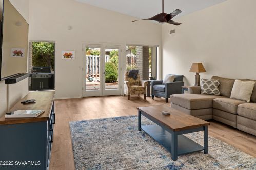 30 Pioneer Dr, Sedona, AZ 86351-8944