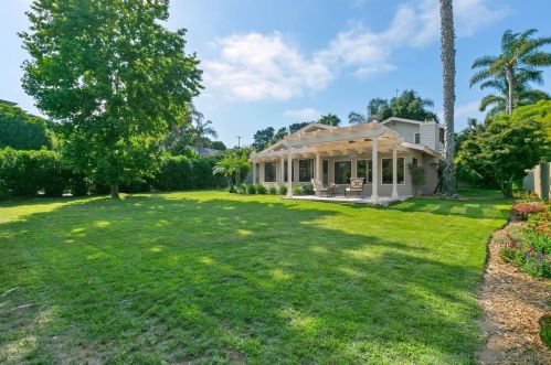 539 Lomas Santa Fe Dr, Solana Beach, CA 92075-1323