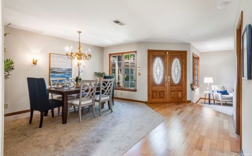 17 Malaga Pl, Manhattan Beach CA  90266-0072 exterior