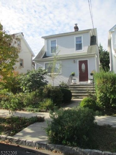 206 Sherman Ave, Roselle Park, NJ 07204-2316