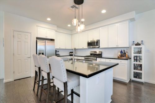 1526 Bleecker St, Milpitas CA  95035 exterior