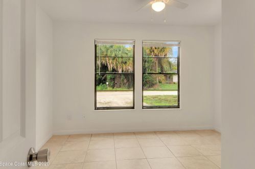 56 45 Ave, Vero Beach FL 32966-2840 exterior