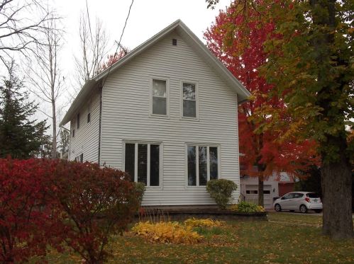 311 Fargo St, Lake Mills WI  53551-1320 exterior