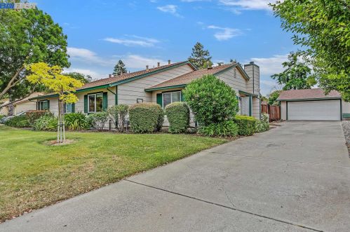 1553 Buttercup Ct, Livermore CA  94551-6718 exterior