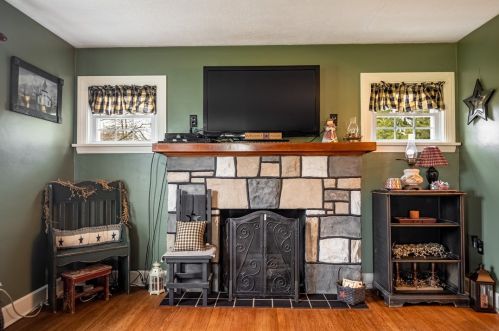 5313 State St, Hermitage PA  16148-9444 exterior