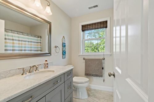 41 Orlando Dr, South Kingstown RI  02882-4416 exterior
