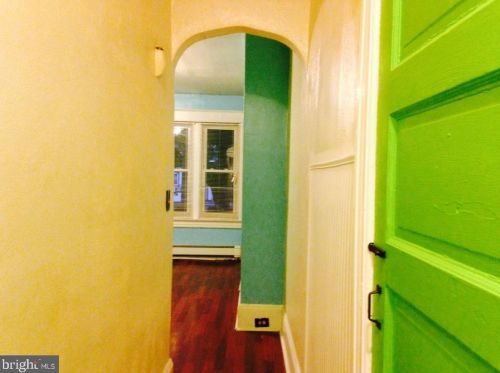 37 Delawareview Ave, Trenton NJ 08618-5607 exterior