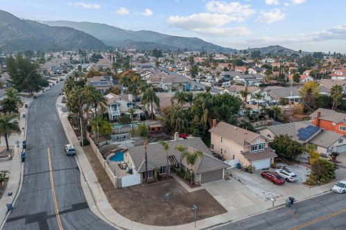 29083 Palm View St, Lake Elsinore CA  92530-7210 exterior