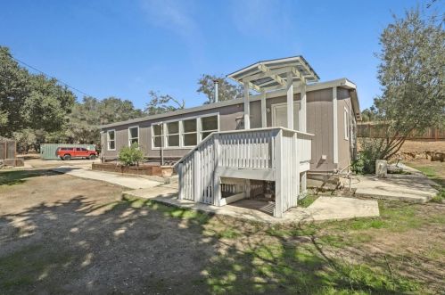 17510 Quail Hill Ln, Aromas CA  95004-9115 exterior