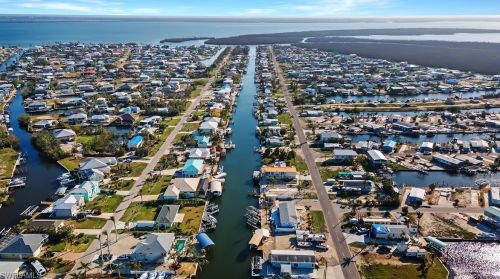 3680 Blueberry Ln, Saint James City FL  33956-2247 exterior