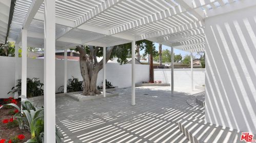 2919 Ladoga Ave, Long Beach CA  90815-1531 exterior