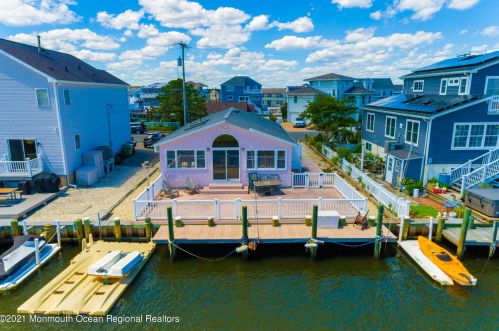 258 Teakwood Dr, Berkeley Township NJ  08721-3122 exterior