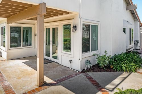 4792 Galicia Way, Oceanside CA  92056-5122 exterior