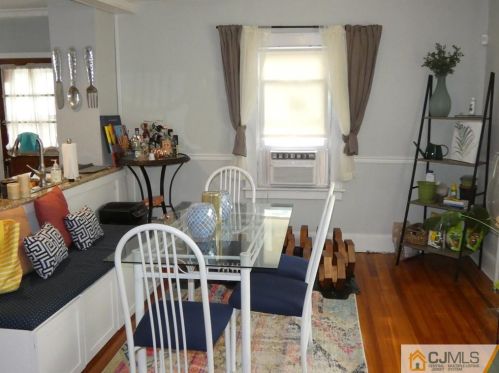 109 Tompkins Ave, South Plainfield NJ  07080-3042 exterior