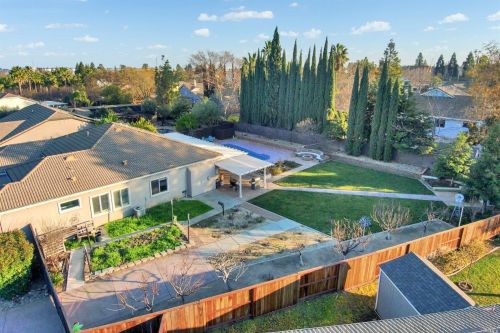 131 Feather Riv Cir, Vacaville CA 95688-8749 exterior