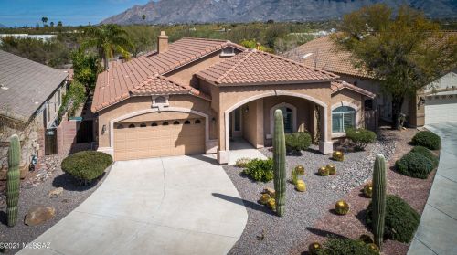 5160 Louis River Way, Tucson, AZ 85718-4751