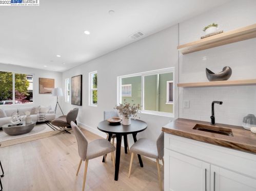 518 Stannage Ave, Berkeley CA  94706-1223 exterior