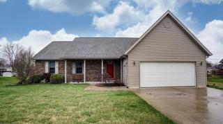 832 Sunset Dr, Findlay, OH 45840-8306
