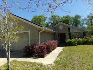 2516 Victoria Point Dr, Jacksonville, FL 32218-8828