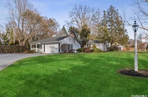 275 Mid Farm Rd, Southold, NY 11971-1208