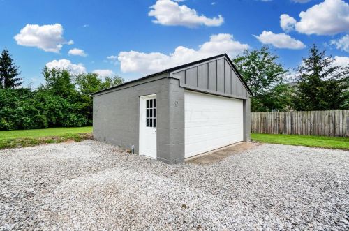 1410 White Rd, Darbydale OH  43123-8997 exterior