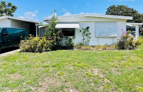 706 Barefoot Blvd, Sebastian FL  32976-7303 exterior