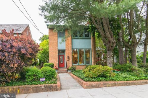 4610 49th St, Washington, DC 20016-4321