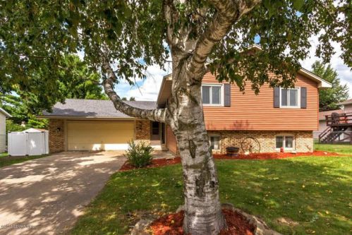 340 3rd Ave, Plainview MN  55964-1453 exterior