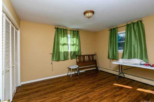 46 Eastover Dr, Elwood NY  11731-4331 exterior