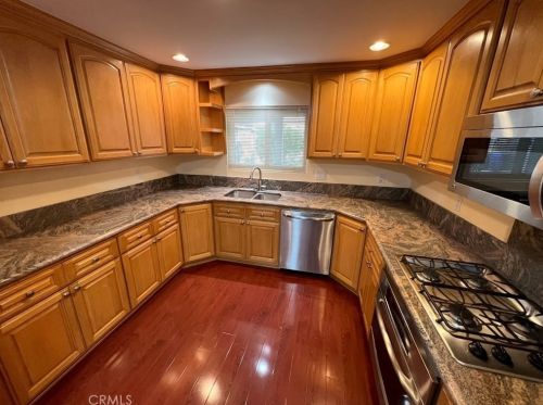 1356 Winston Ct, Upland CA 91786-3215 exterior