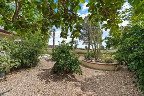 9721 Siwanoy Dr, Desert Hot Springs CA  92240-1330 exterior