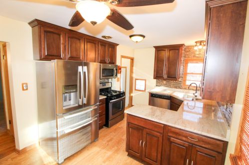 4740 70th St, Milwaukee WI  53218-4849 exterior