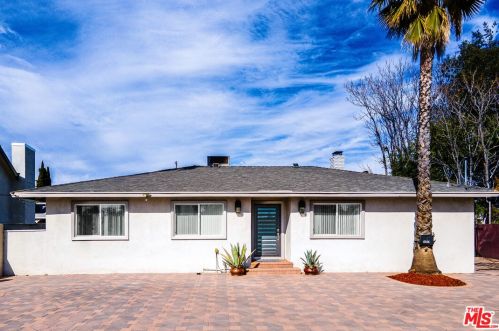 6936 Bluebell Ave, North Hollywood, CA 91605-5129