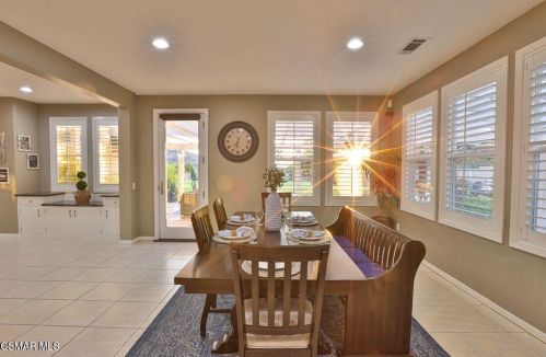 5391 Evening Sky Dr, Simi Valley CA  93063-5744 exterior