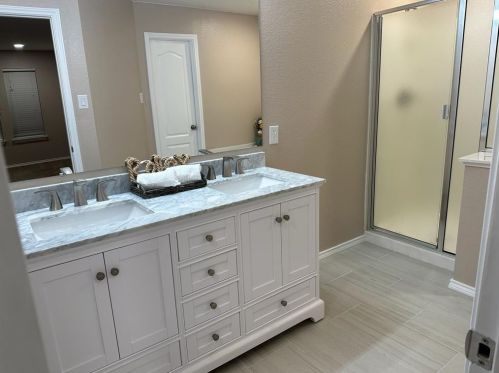 780 New Bridge Dr, Uhland TX  78640-5542 exterior