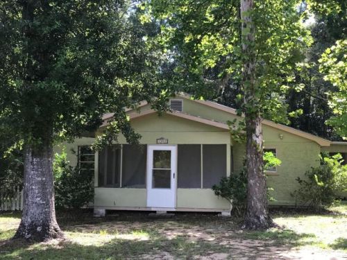 1352 Fairview Rd, Marianna, FL 32448-6606