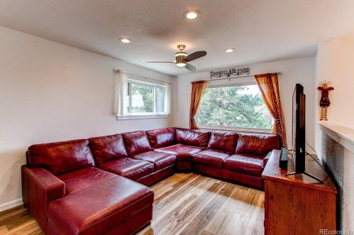 195 Stagecoach Trl, Elizabeth, CO 80107-8536