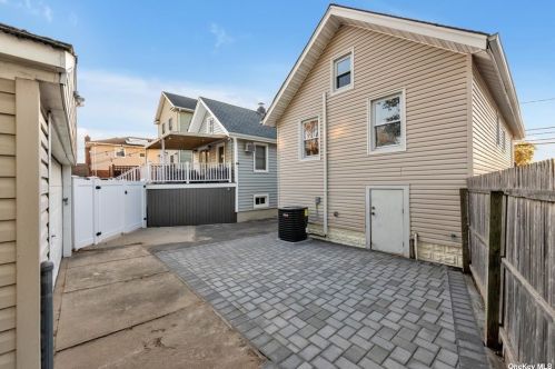 118 Lawson Ave, East Rockaway NY  11518-2327 exterior