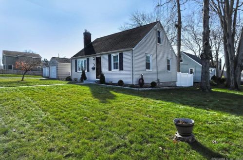 70 Mills Ave, Milford CT  06460-7445 exterior