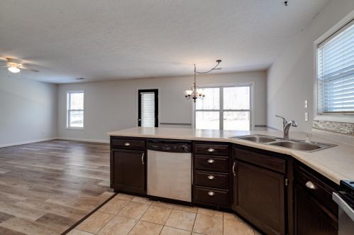 2047 River Birch Dr, Amelia OH  45102-2320 exterior