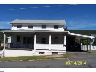 45 Ruddle St, Coaldale, PA 18218-1206