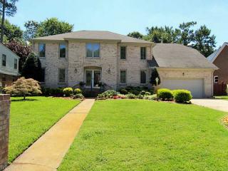 1216 Heathcliff Dr, Virginia Beach VA  23464-5848 exterior
