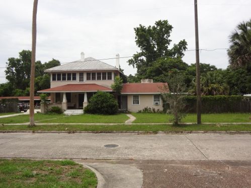 237 Stetson Ave, Deland, FL 32720-2728