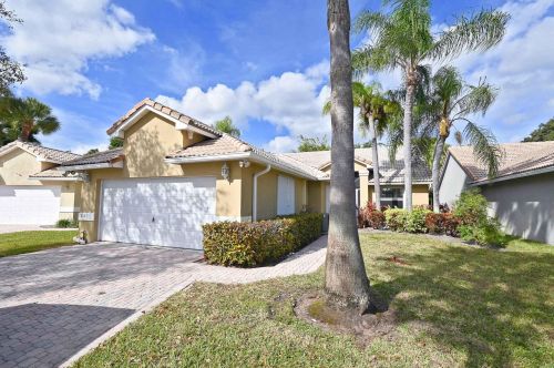 5367 Grande Palm Cir, Delray Beach, FL 33484-1365