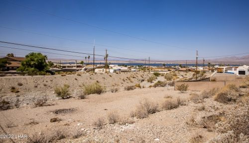 585 Knobhill Dr, Lake Havasu City AZ  86403-4937 exterior