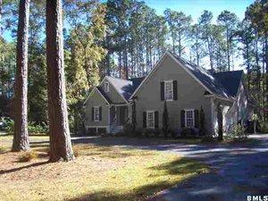 17 Jasper Ln, Beaufort, SC 29907-1917