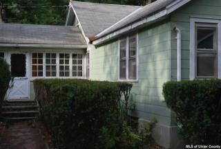 21 Center St, Phoenicia, NY 12464-5501