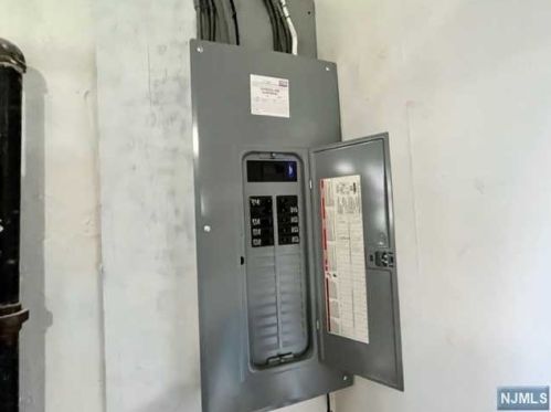 43 Chestnut St, Ridgefield Park NJ  07660-2245 exterior