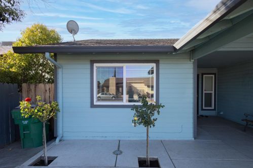 306 Ravenwood Way, Lodi CA  95240-7839 exterior