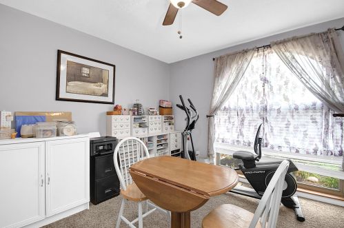 1884 Shoshone Dr, London OH  43140-9020 exterior